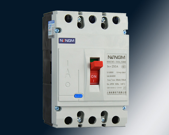 NMCM1系列塑料外殼式斷路器（以下簡稱斷路器），額定絕緣電壓為800V．適用于交流50Hz．額定工作電壓至690V．額定工作電流從10A至1250A的配電網絡…